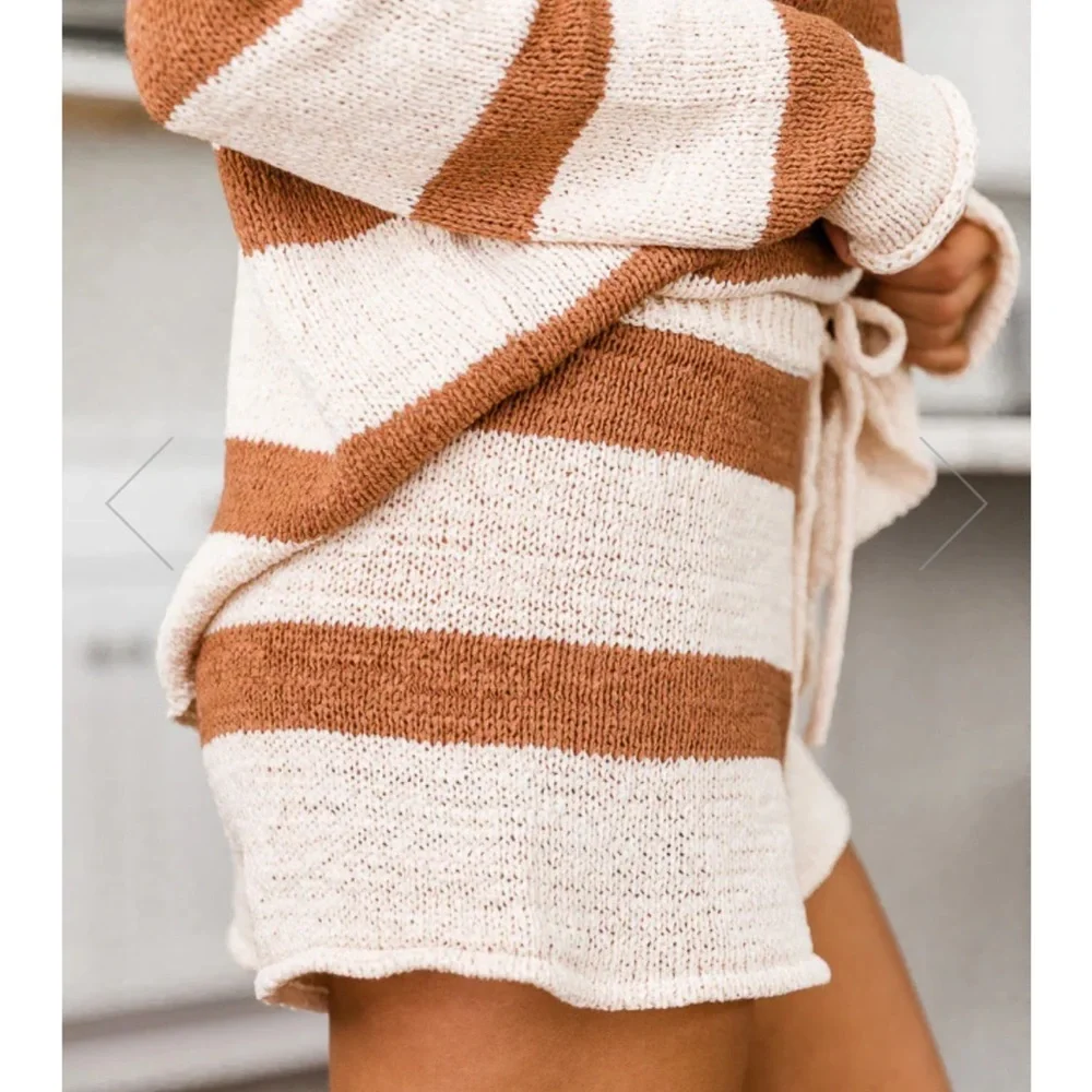 Brand New Striped Crochet Shorts Brown/Tan - Picture 2 of 4
